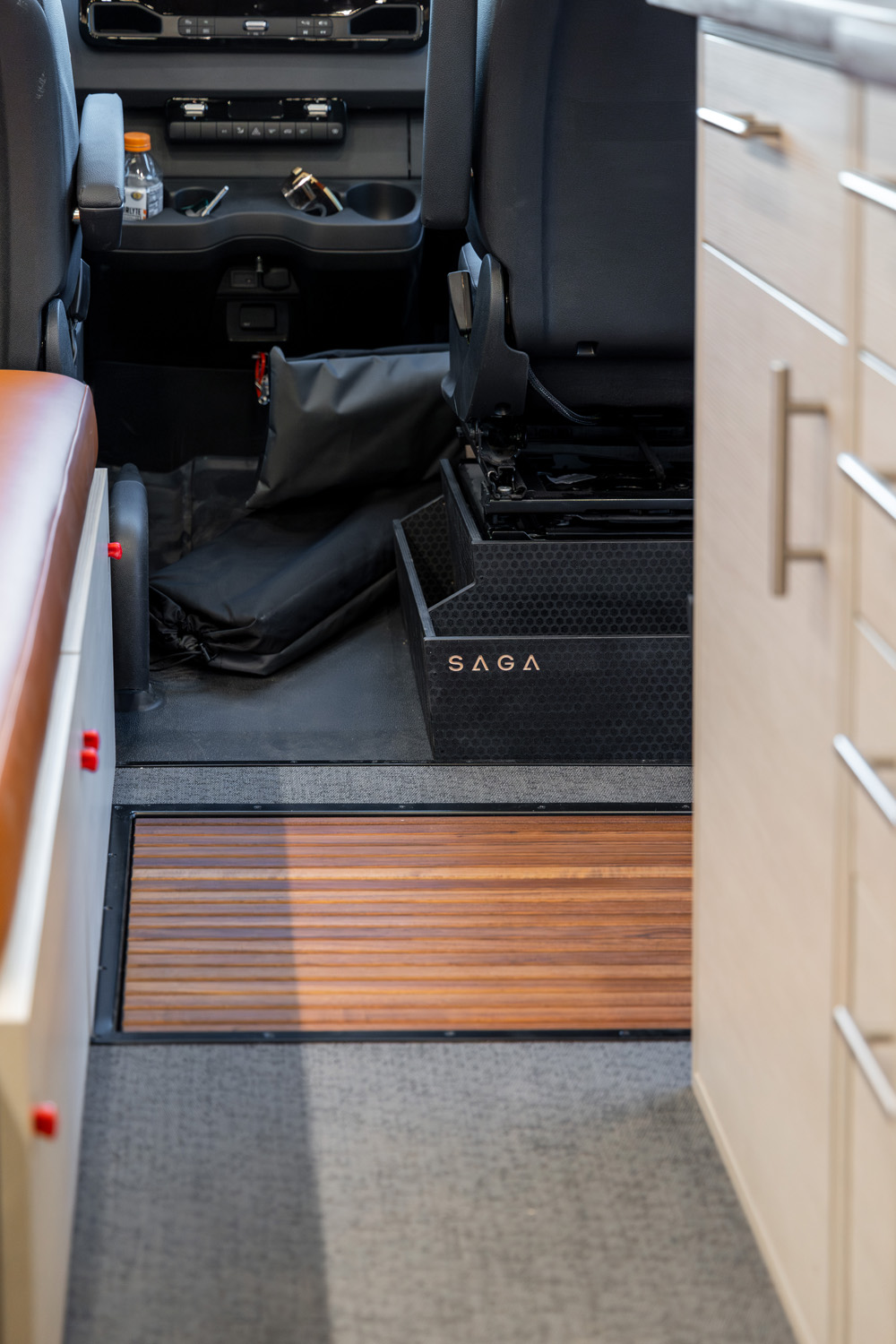 SAGA Vans Terrapin Wedge front seat organizer