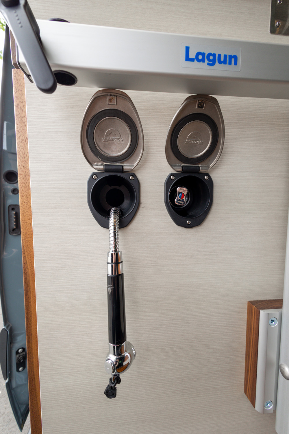 SAGA Vans shower faucet and temperature control